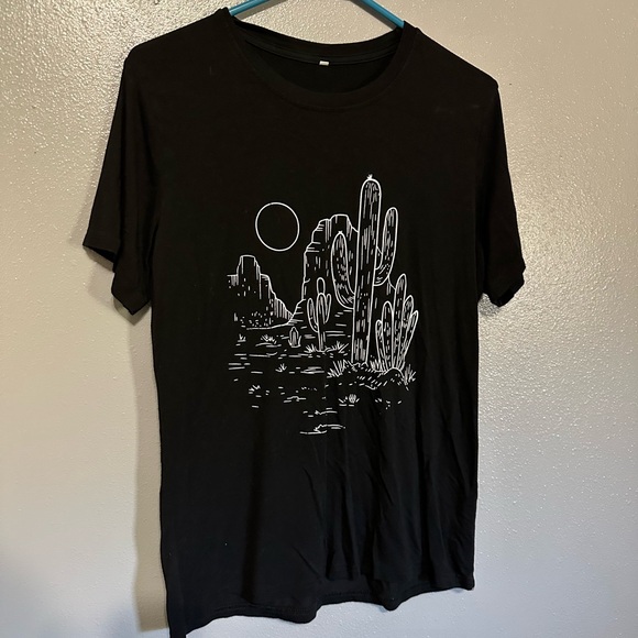 T shirt - Picture 1 of 2